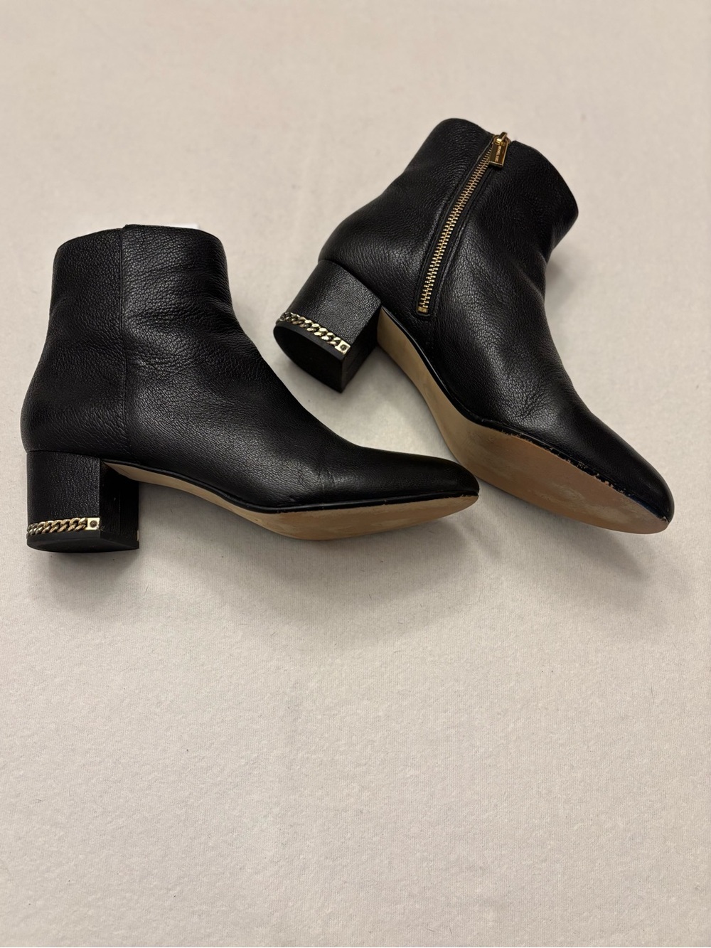 Michael Kors Women’s Black Leather Ankle Boots w/ Gold Chain Heel Trim Sz 9 1/2